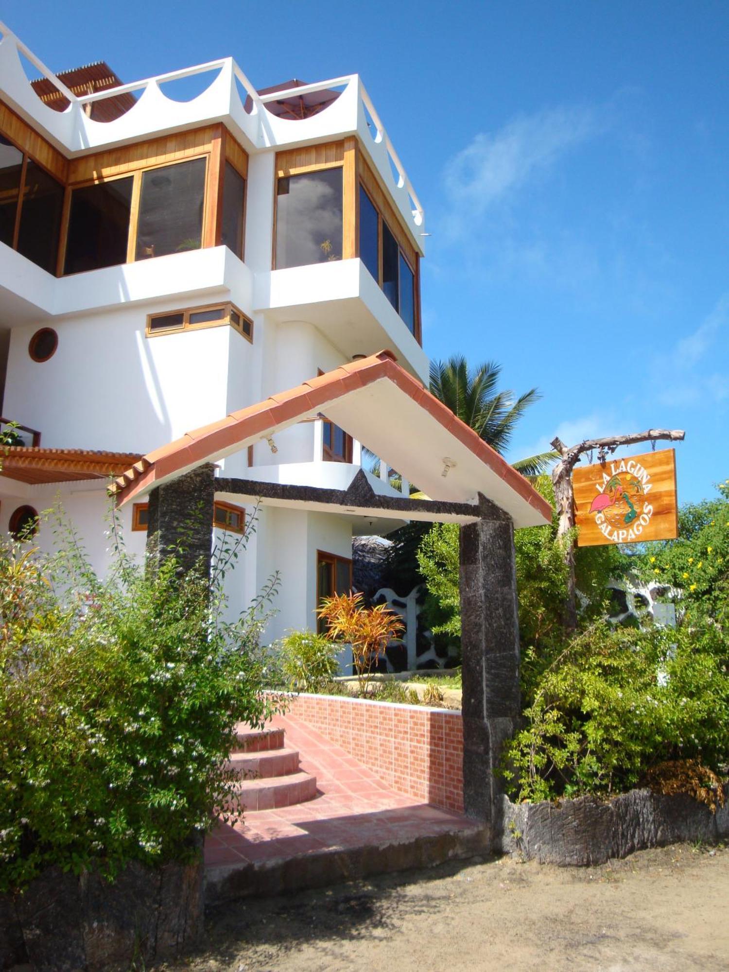 Hotel La Laguna Galapagos プエルト・ビジャミル エクステリア 写真