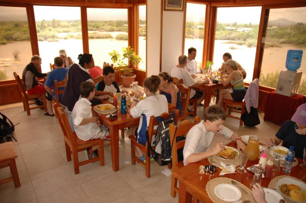 Hotel La Laguna Galapagos プエルト・ビジャミル エクステリア 写真